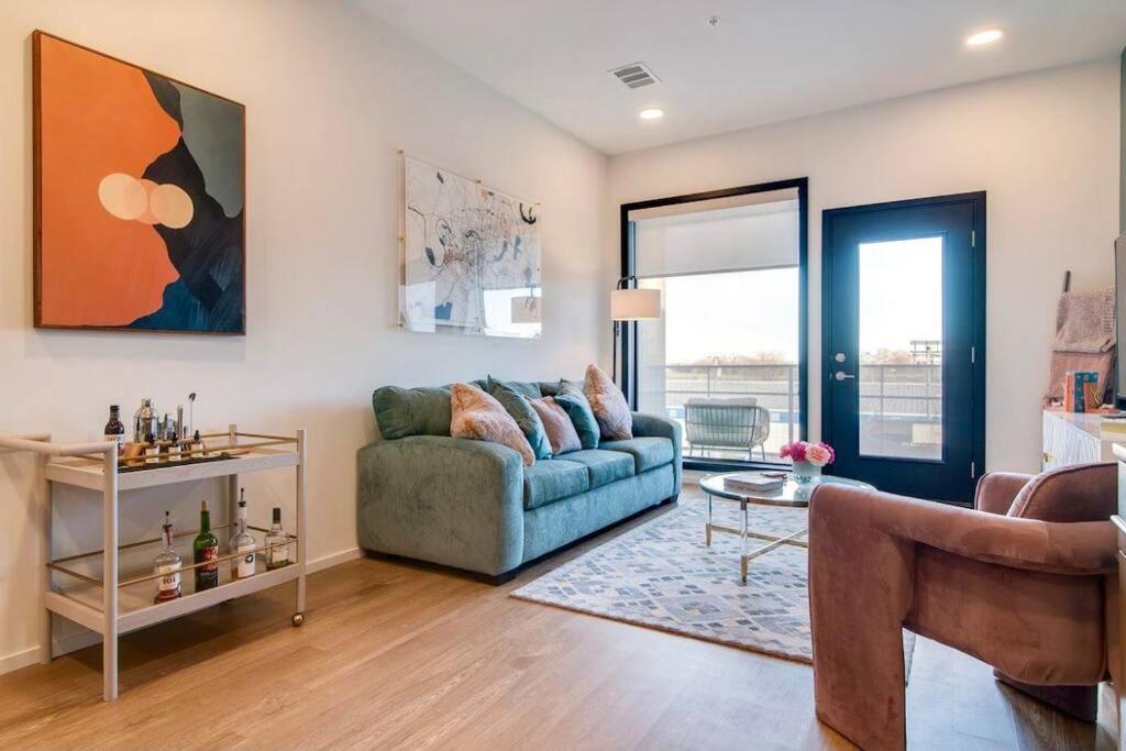 Stylish Downtown Condo W/ Pool & Parking Nashville Esterno foto